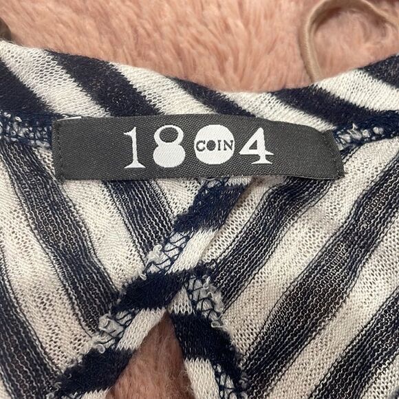 Coin 1804 yes, navy and white striped tank open/split back size M - Picture 7 of 8